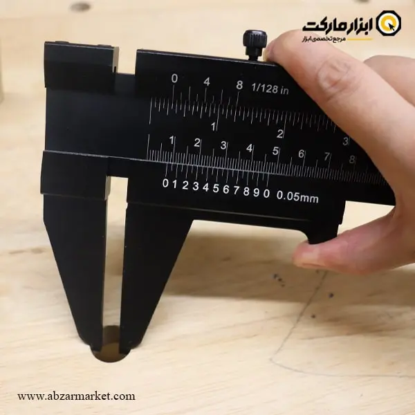 کولیس ورنیه آلومینیومی داسکوا 61 سانتی متر مدل 1215-1804 کولیس ورنیه آلومینیومی داسکوا 61 سانتی متر مدل 1215-1804