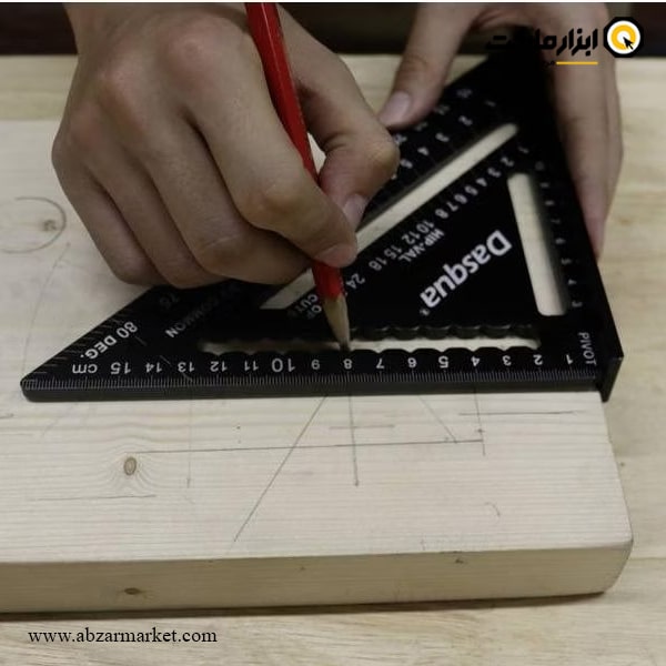 گونیا حرفه ای سه گوش داسکوا 300x170 میلی متر مدل 0706-1804 گونیا حرفه ای سه گوش داسکوا 300x170 میلی متر مدل 0706-1804