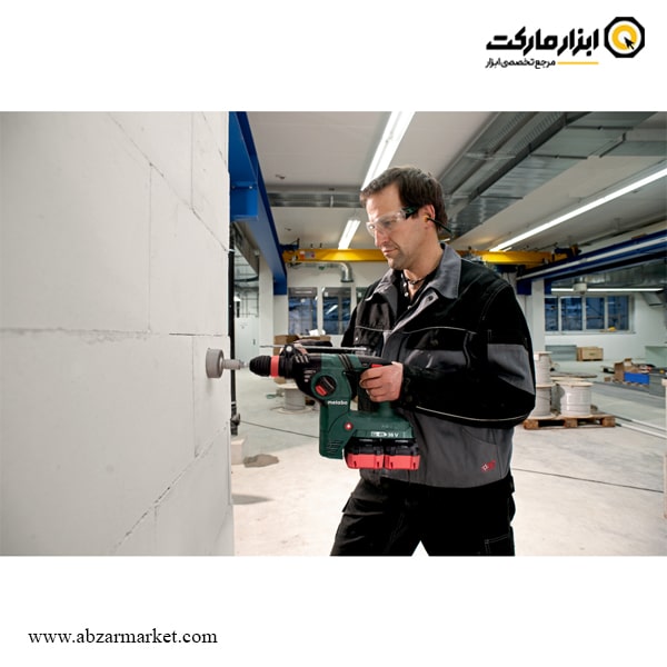 دریل بتن کن شارژی متابو 36 ولت 6 کیلویی مدل KHA36-18 LTX 32 دریل بتن کن شارژی متابو 36 ولت 6 کیلویی مدل KHA36-18 LTX 32